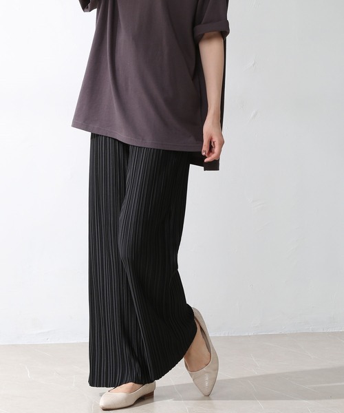 Honeys（ハニーズ）の「プリーツパンツ（その他パンツ・レディース・ブラック/ベージュ/ブラウン/グリーン/グリーン系その他/グレー/アイボリー/ブルー系その他/ピンク系その他・LL/S/M/L）」の2枚目の写真