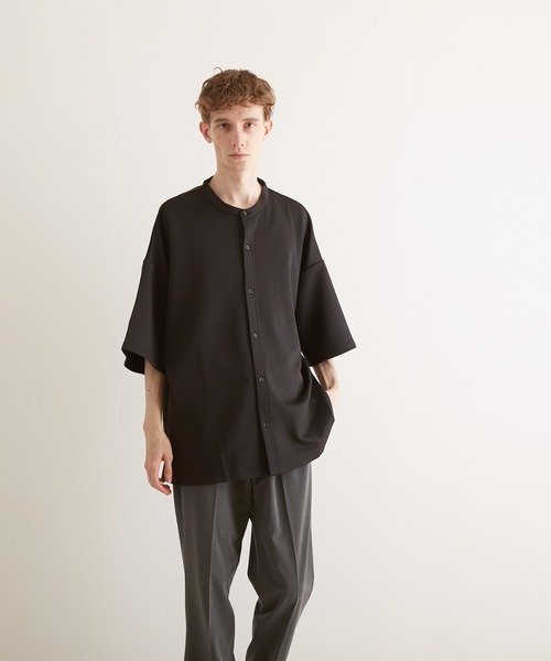 VIBGYOR(ヴィブジョー)の「【VIBGYOR BY AS】薄手ポンチ5分袖バンドカラーシャツ(BL)(シャツ/ブラウス・メンズ・ホワイト/ブラック/ブルーグレー/グレイッシュベージュ・MEDIUM/LARGE)」の10枚目の写真
