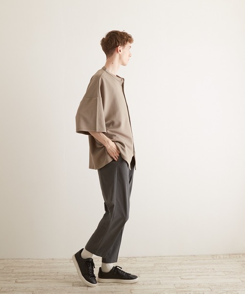 VIBGYOR(ヴィブジョー)の「【VIBGYOR BY AS】薄手ポンチ5分袖バンドカラーシャツ(BL)(シャツ/ブラウス・メンズ・ホワイト/ブラック/ブルーグレー/グレイッシュベージュ・MEDIUM/LARGE)」の18枚目の写真