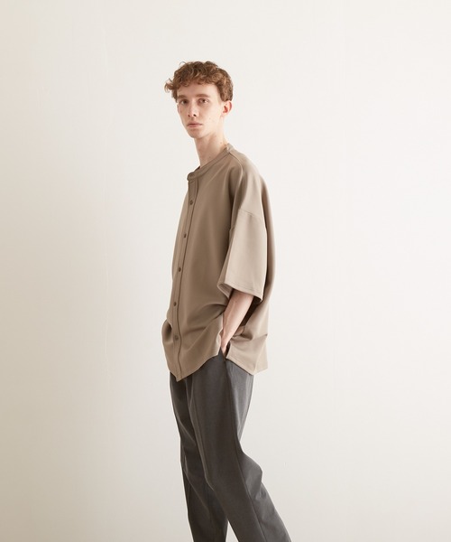 VIBGYOR(ヴィブジョー)の「【VIBGYOR BY AS】薄手ポンチ5分袖バンドカラーシャツ(BL)(シャツ/ブラウス・メンズ・ホワイト/ブラック/ブルーグレー/グレイッシュベージュ・MEDIUM/LARGE)」の21枚目の写真