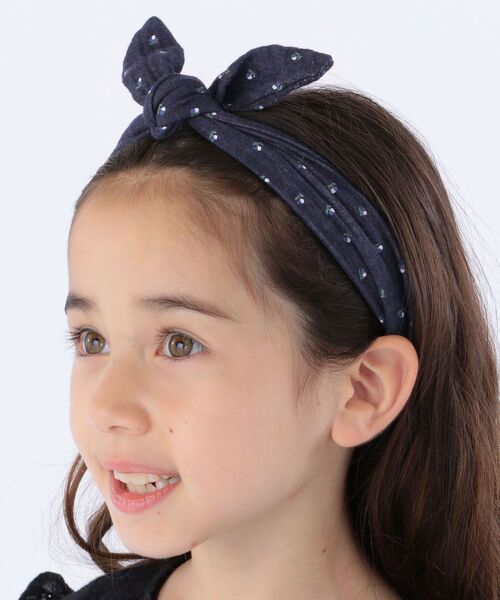 SHIPS（シップス）の「SHIPS KIDS:フラワー ヘアバンド（ヘアバンド・キッズ・ネイビー/レッド/ナチュラル・ONE SIZE）」の2枚目の写真