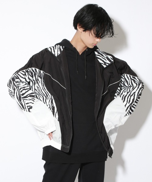 PBLIM(ページボーイリム)の「【PAGEBOYLIM】ナイロンブルゾン(ブルゾン・レディース・グリーン/ゼブラ/ボルドー・MEDIUM/LARGE)」の3枚目の写真