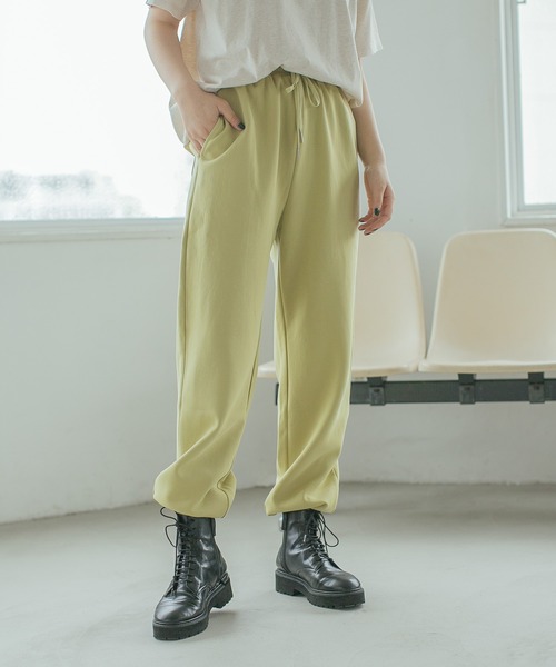 PAGEBOY（ページボーイ）の「カットジョガーパンツ（スウェットパンツ・レディース・ブラック/イエロー・FREE）」の6枚目の写真