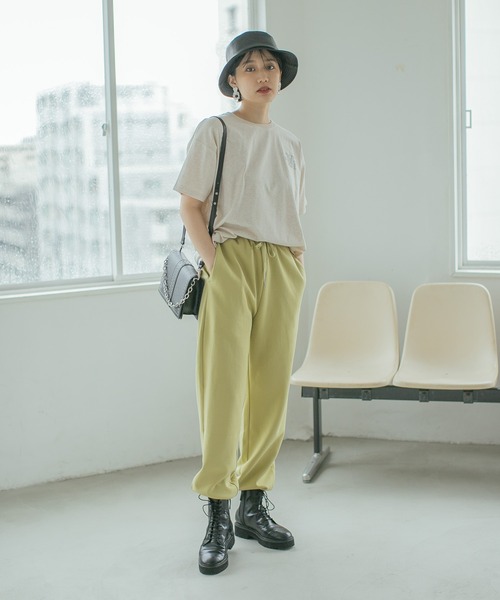 PAGEBOY（ページボーイ）の「カットジョガーパンツ（スウェットパンツ・レディース・ブラック/イエロー・FREE）」の7枚目の写真