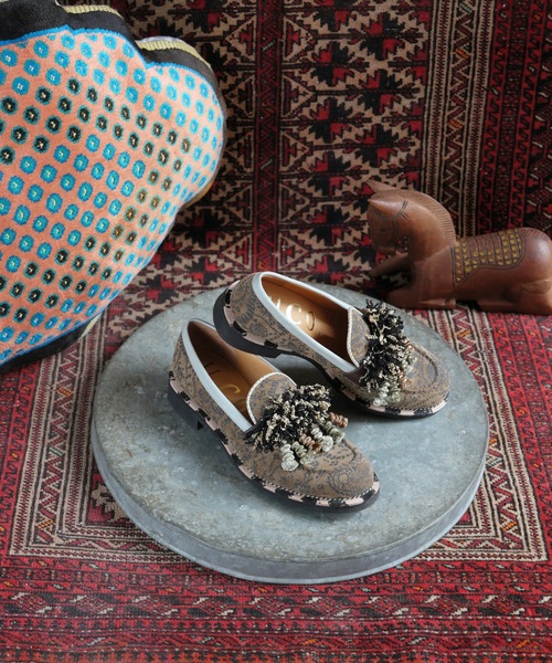 JUCO.（ジュコ）の「おとぎの国のローファー（ローファー・レディース・キャメル・23/24/24.5/23.5）」の2枚目の写真