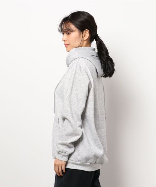 tone（トーン）の「【LA SPEEDY/エルエースピーディ】HOODED PULLOVER(UN)（パーカー・レディース・チャコールグレー/ブラック/グレー/ブラウン/ネイビー/ブルー/レッド/ホワイト・LARGE/X-LARGE/MEDIUM）」の9枚目の写真