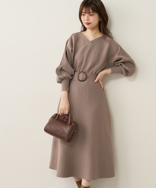 natural couture（ナチュラルクチュール）の「フワ軽2WAY Aラインワンピース（ワンピース・レディース・ラベンダー/レッド系その他/カーキ/グレイッシュベージュ/ブラック・FREE）」の17枚目の写真