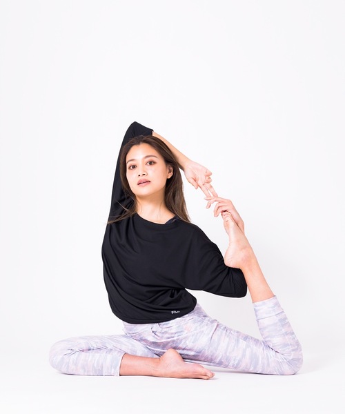 FILA（フィラ）の「【FILA / フィラ】レディース水陸両用 接触冷感 吸水速乾 リブ使い7分袖Tシャツ（Tシャツ/カットソー・レディース・ブラック/杢グレー/ホワイト/ネイビー・SMALL/LARGE/MEDIUM/X-LARGE）」の19枚目の写真