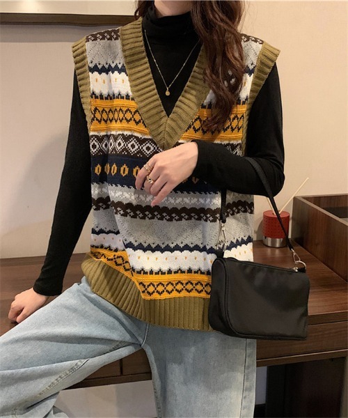 MAISON DE THERESE(メゾン ド テレーズ)の「Vネックノルディック ニットベスト セーター(ベスト・レディース・B/A/C・FREE)」の13枚目の写真