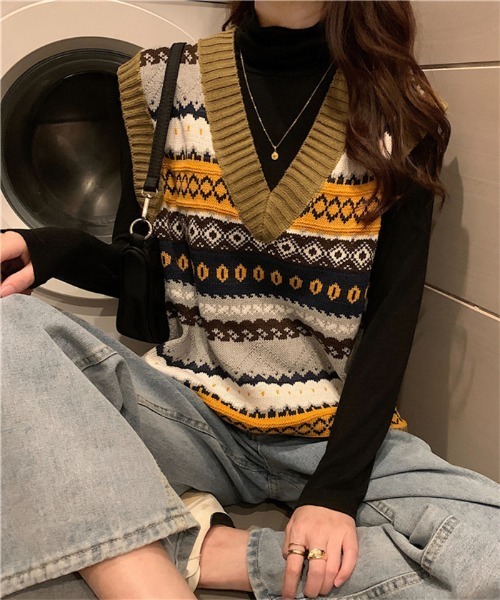 MAISON DE THERESE(メゾン ド テレーズ)の「Vネックノルディック ニットベスト セーター(ベスト・レディース・B/A/C・FREE)」の6枚目の写真