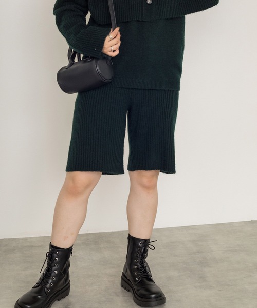 w closet（ダブルクローゼット）の「2×2リブハーフパンツ（その他パンツ・レディース・グリーン/グレー系その他/オレンジ/オフホワイト・FREE）」の3枚目の写真