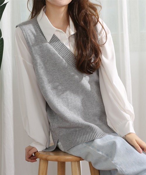 MAISON DE THERESE(メゾン ド テレーズ)の「Vネック 前後差ニットベスト(ベスト・レディース・ブラック/グレー/ベージュ/ブラウン/その他・FREE)」の4枚目の写真