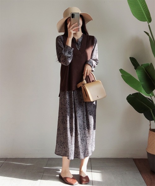 MAISON DE THERESE(メゾン ド テレーズ)の「Vネック 前後差ニットベスト(ベスト・レディース・ブラック/グレー/ベージュ/ブラウン/その他・FREE)」の6枚目の写真