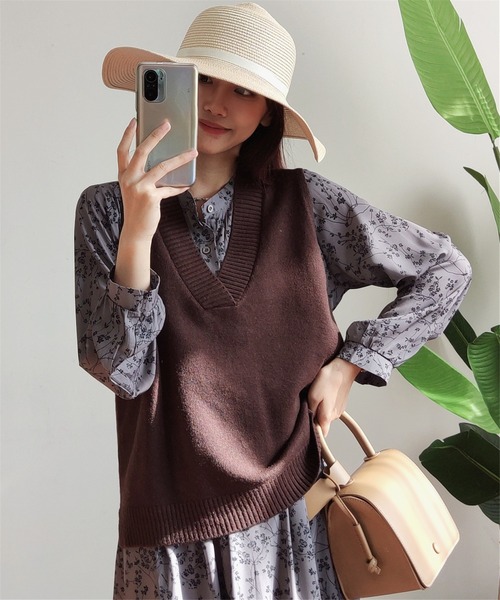 MAISON DE THERESE(メゾン ド テレーズ)の「Vネック 前後差ニットベスト(ベスト・レディース・ブラック/グレー/ベージュ/ブラウン/その他・FREE)」の8枚目の写真