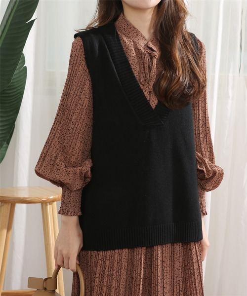 MAISON DE THERESE(メゾン ド テレーズ)の「Vネック 前後差ニットベスト(ベスト・レディース・ブラック/グレー/ベージュ/ブラウン/その他・FREE)」の20枚目の写真