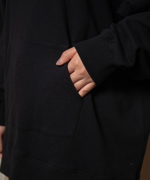 vis-`a-vis（ビサビ）の「【WEB限定】【コラボ】ミチ＆藍にいなイラストプリント裏毛チュニックフーディ（パーカー・レディース・ライトグリーン/ブラック/ホワイト・FREE）」の20枚目の写真