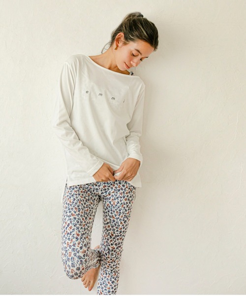 emmi（エミ）の「【emmi yoga】ロゴロンTEE（Tシャツ/カットソー・レディース・ホワイト/カーキ・FREE）」の15枚目の写真