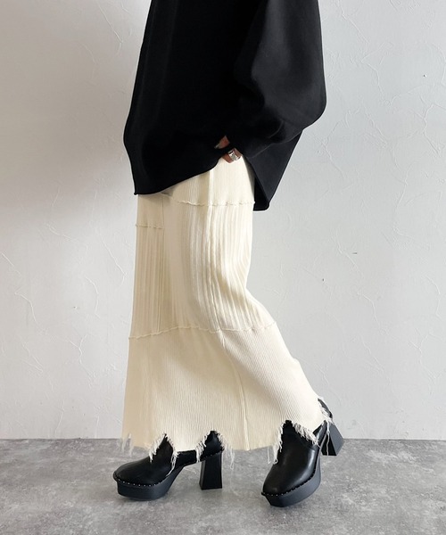 PAGEBOY（ページボーイ）の「ニットダメージスカート（スカート・レディース・ブラック/イエロー/アイボリー・FREE）」の7枚目の写真