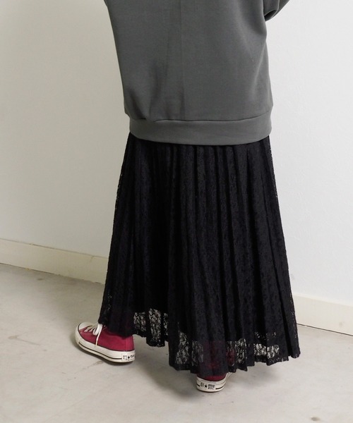 Crisp(クリスプ)の「起毛レースプリーツスカート(スカート・レディース・ブラック/アイボリー・FREE)」の5枚目の写真