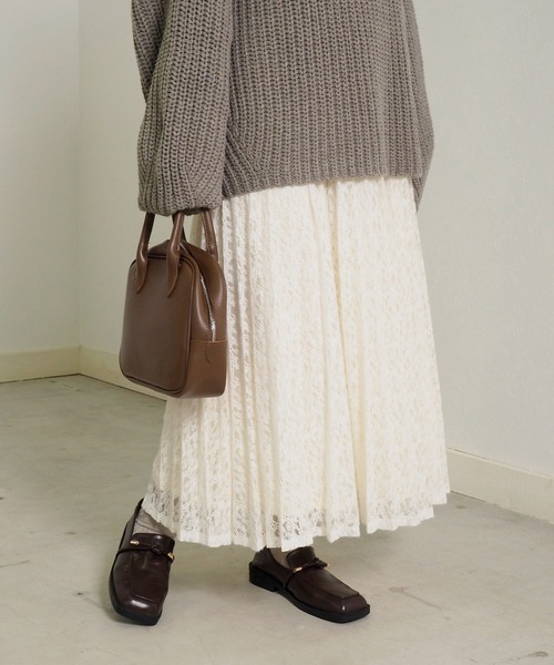 Crisp(クリスプ)の「起毛レースプリーツスカート(スカート・レディース・ブラック/アイボリー・FREE)」の17枚目の写真