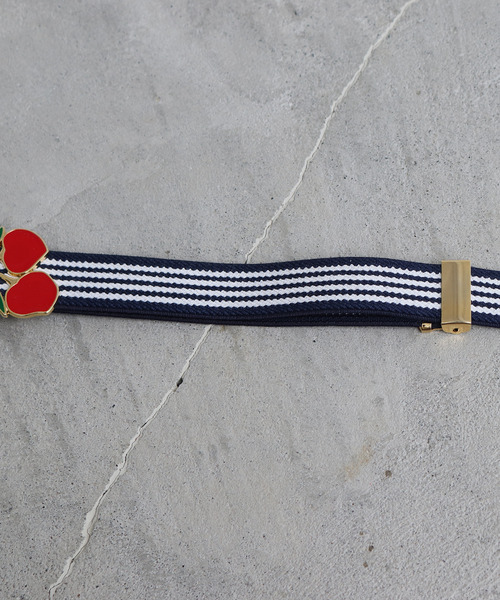 CHILD WOMAN（チャイルドウーマン）の「チェリーバックル ゴムベルト（ベルト・レディース・ネイビー/レッド・FREE）」の5枚目の写真