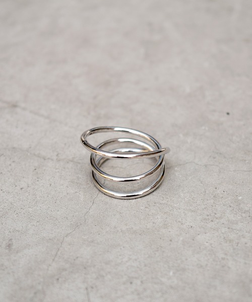 Marient（マリエント）の「Triple Loop Ring/リング（リング・レディース・シルバー/ゴールド・FREE）」の3枚目の写真