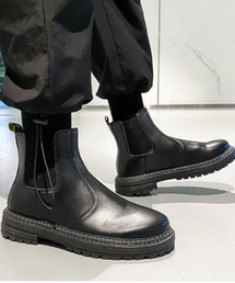 MGV（エムジーヴィー）の「ラウンドトゥブラックサイドゴアブーツ（ブーツ・メンズ）」