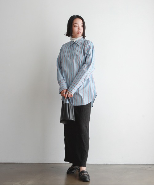 feepur（フェピュール）の「ストライプオーバーカラーシャツ（シャツ/ブラウス・レディース・ベージュ/ネイビー/ピンク/サックスブルー・MEDIUM）」の6枚目の写真