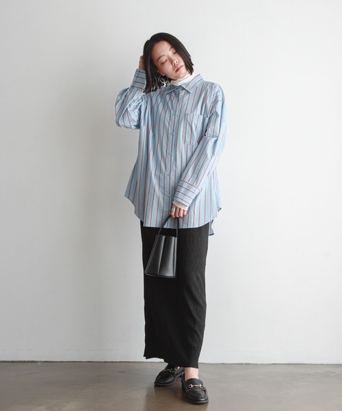 feepur（フェピュール）の「ストライプオーバーカラーシャツ（シャツ/ブラウス・レディース・ベージュ/ネイビー/ピンク/サックスブルー・MEDIUM）」の7枚目の写真