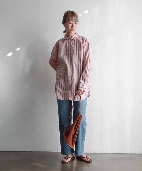 feepur（フェピュール）の「ストライプオーバーカラーシャツ（シャツ/ブラウス・レディース・ベージュ/ネイビー/ピンク/サックスブルー・MEDIUM）」の14枚目の写真