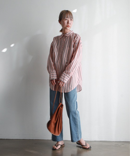 feepur（フェピュール）の「ストライプオーバーカラーシャツ（シャツ/ブラウス・レディース・ベージュ/ネイビー/ピンク/サックスブルー・MEDIUM）」の15枚目の写真