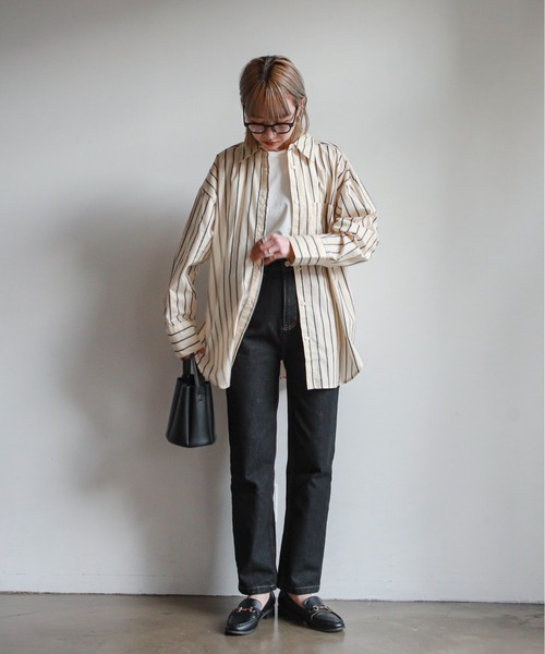 feepur（フェピュール）の「ストライプオーバーカラーシャツ（シャツ/ブラウス・レディース・ベージュ/ネイビー/ピンク/サックスブルー・MEDIUM）」の18枚目の写真