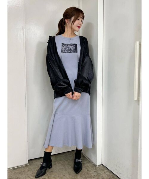 EATME（イートミー）の「BACKリボンマーメイドTワンピ（ワンピース・レディース・ブラック/ベージュ/ブルー・FREE）」の15枚目の写真