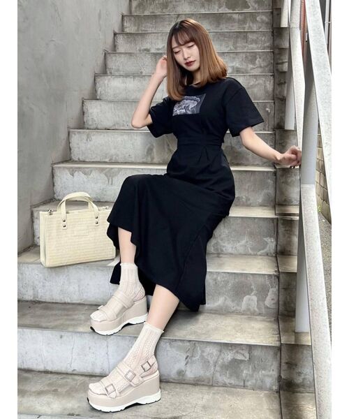 EATME（イートミー）の「BACKリボンマーメイドTワンピ（ワンピース・レディース・ブラック/ベージュ/ブルー・FREE）」の22枚目の写真