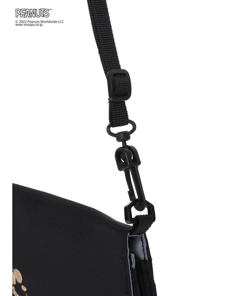Green　Parks（グリーンパークス）の「■SNOOPY ウォレットショルダー＊（トートバッグ・レディース・ブラック/イエロー・FREE）」の3枚目の写真