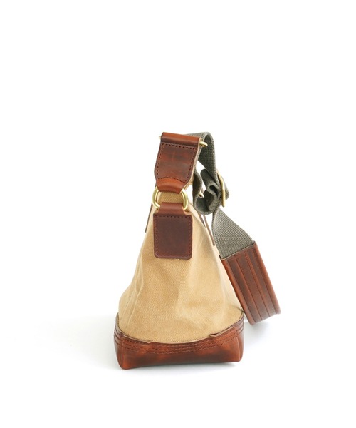 ARTS & CRAFTS（アーツアンドクラフト）の「アーツアンドクラフツ / AGING CANVAS エイジングキャンバス / CARRY ALL SHOULDER S キャリーオールショルダーS（ショルダーバッグ・メンズ・オリーブ/タン・FREE）」の11枚目の写真
