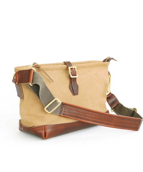 ARTS & CRAFTS（アーツアンドクラフト）の「アーツアンドクラフツ / AGING CANVAS エイジングキャンバス / CARRY ALL SHOULDER S キャリーオールショルダーS（ショルダーバッグ・メンズ・オリーブ/タン・FREE）」の10枚目の写真