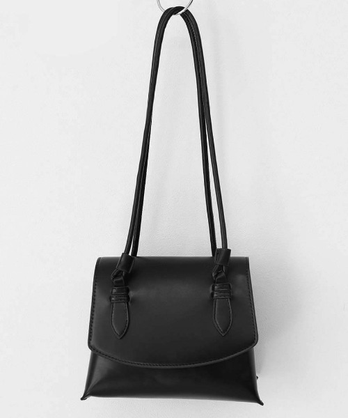 LVEU.（ラブユ.）の「Faux leather shoulder bag / 合皮ショルダーバッグ（ショルダーバッグ・レディース・ブラック・FREE）」の12枚目の写真