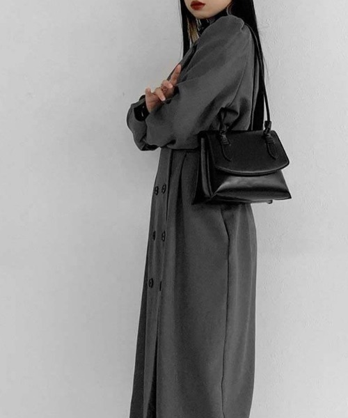 LVEU.（ラブユ.）の「Faux leather shoulder bag / 合皮ショルダーバッグ（ショルダーバッグ・レディース・ブラック・FREE）」の4枚目の写真