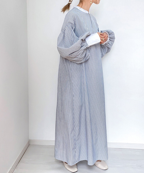 ハーフジップボリュームスリーブストライプワンピース