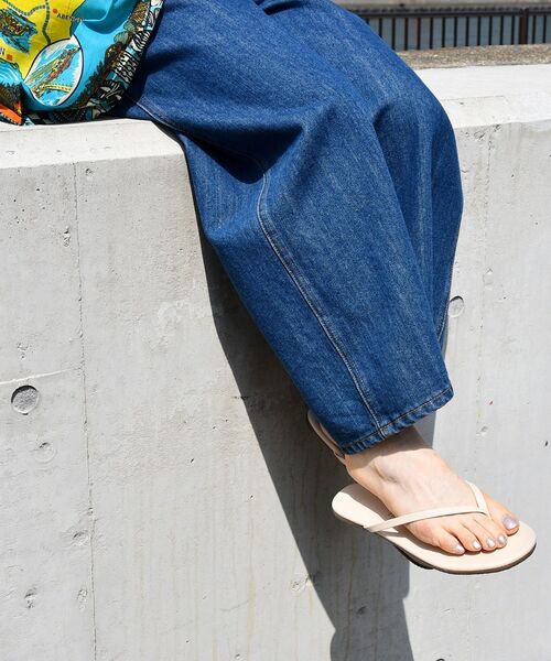 TKEES（ティキーズ）の「TKEES: THONG SANDAL（サンダル・レディース・シルバー/キャメル/ベージュ・38/39/36/37）」の15枚目の写真