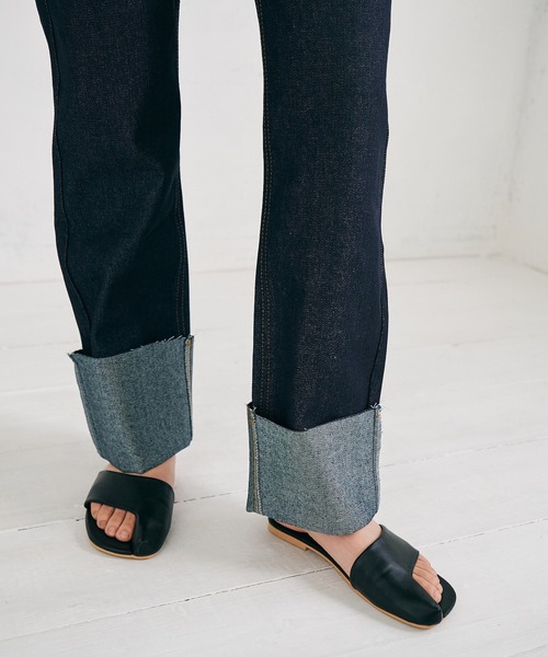 4youstory（フォーユーストーリー）の「【4youstory】ターンアップリジットデニムパンツ（デニムパンツ・レディース・ブラック/インディゴブルー・SMALL/MEDIUM）」の14枚目の写真