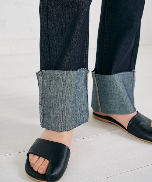 4youstory（フォーユーストーリー）の「【4youstory】ターンアップリジットデニムパンツ（デニムパンツ・レディース・ブラック/インディゴブルー・SMALL/MEDIUM）」の15枚目の写真