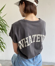 ピグメントかすれロゴ背中プリントTシャツ