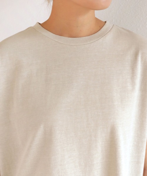 andme(アンドミー)の「ピグメントかすれロゴ背中プリントTシャツ(Tシャツ/カットソー・レディース・スミクロ/オフホワイト/グレイッシュベージュ/モカ/ブルー/グリーン/ラベンダー・M)」の20枚目の写真