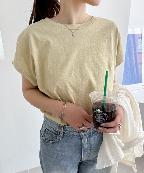 andme(アンドミー)の「ピグメントかすれロゴ背中プリントTシャツ(Tシャツ/カットソー・レディース・スミクロ/オフホワイト/グレイッシュベージュ/モカ/ブルー/グリーン/ラベンダー・M)」の15枚目の写真