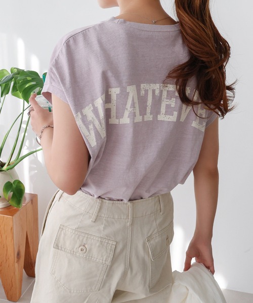 andme(アンドミー)の「ピグメントかすれロゴ背中プリントTシャツ(Tシャツ/カットソー・レディース・スミクロ/オフホワイト/グレイッシュベージュ/モカ/ブルー/グリーン/ラベンダー・M)」の18枚目の写真