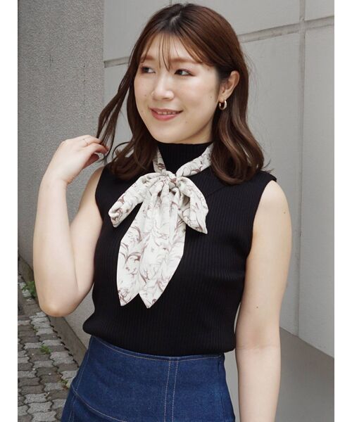 MERCURYDUO（マーキュリーデュオ）の「スカーフ付き2WAYチェンジリブニット（ニット/セーター・レディース・ブラック/オフホワイト/グリーン/ベビーピンク・FREE）」の9枚目の写真