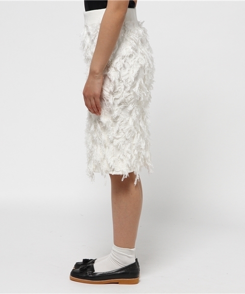mystic(ミスティック)の「フリンジニットスカート(スカート・レディース・オフホワイト/ベージュ・フリ-)」の4枚目の写真
