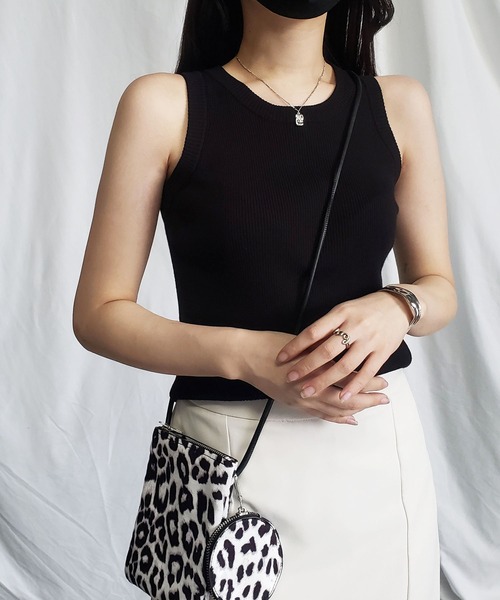 me+em select(ミームセレクト)の「アメスリリブニットカラータンクトップ(タンクトップ・レディース・グリーン/ブラック/イエロー/ホワイト・FREE)」の22枚目の写真